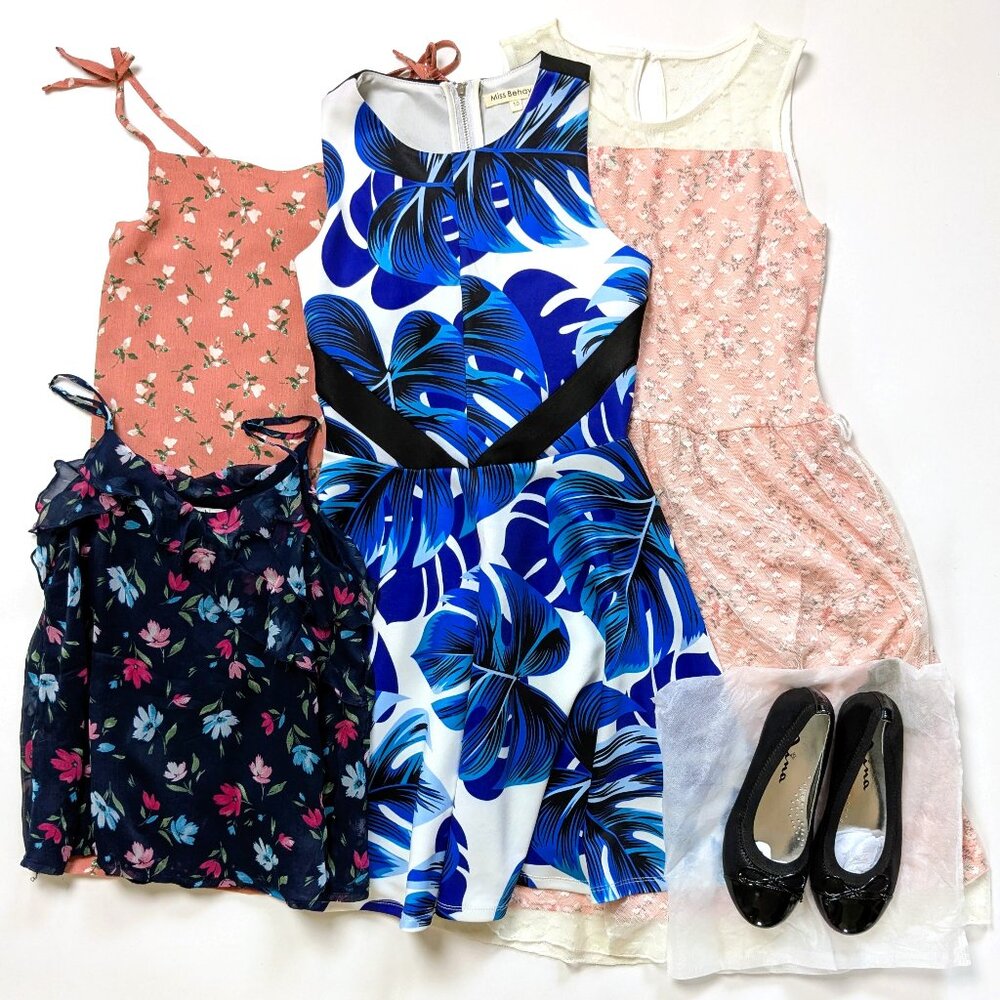 Bundle of Girl Dresses size : 10-12